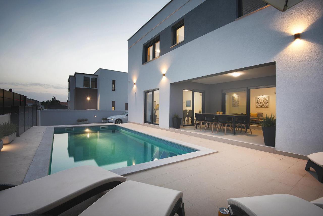 Bella Villa *